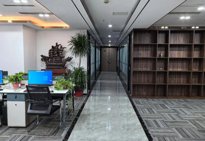 玻璃办公高隔在现代化写字楼中的应用优势与选型要点分析
